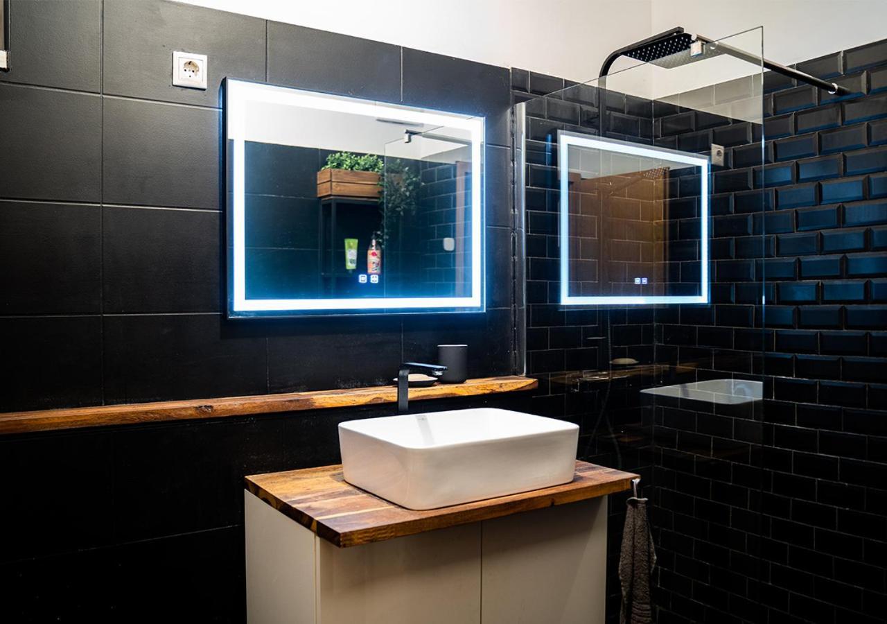 Free Parking - Downtown Location, Balcony & Nespresso Apartment Budapest Luaran gambar